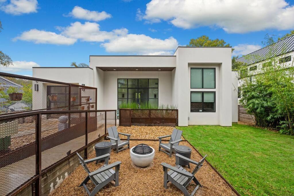 Central Contemporary W/ Pool And Spa Villa Austin Exterior photo